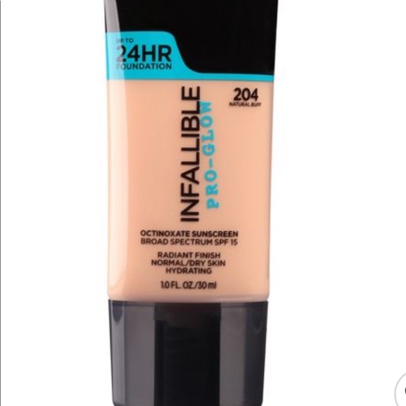 L'Oreal Infallible Pro-Glow Foundation Normal/Dry Skin with SPF 15 - Picture 7 of 12